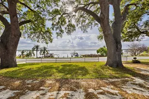 1222 Lake Ariana Blvd, Auburndale, FL 33823 - Photo 6