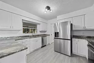 1222 Lake Ariana Blvd, Auburndale, FL 33823 - Photo 12