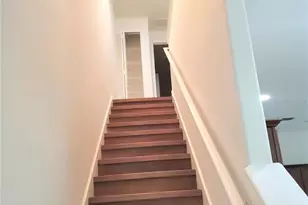 2044 Hawks View Dr, Ruskin, FL 33570 - Photo 6