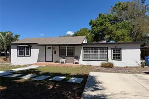 2421 Granada Cir E, Saint Petersburg, FL 33712 - Photo 1