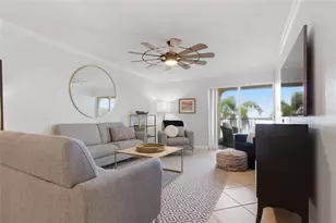 2675 St Josephs Dr E, Dunedin, FL 34698 - Photo 10