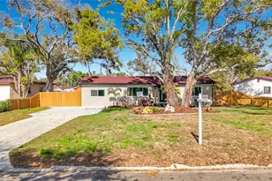2335 Murilla Way S, Saint Petersburg, FL 33712 - Photo 1