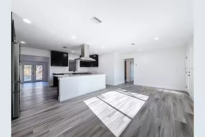 2335 Murilla Way S, Saint Petersburg, FL 33712 - Photo 14