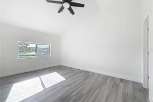 2335 Murilla Way S, Saint Petersburg, FL 33712 - Photo 40