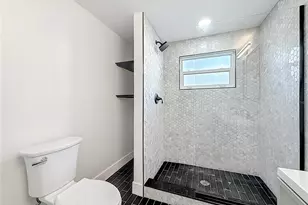 2335 Murilla Way S, Saint Petersburg, FL 33712 - Photo 50