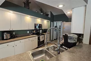 37416 Hackney Pl, Dade City, FL 33523 - Photo 20