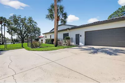 16238 E Shirley Shores Road, Tavares, FL 32778 - Photo 4