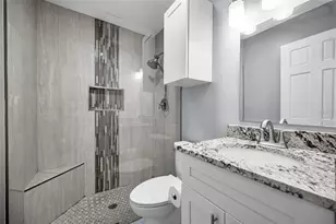 852 Oxford Ct, Dunedin, FL 34698 - Photo 16