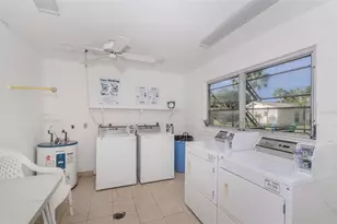 852 Oxford Ct, Dunedin, FL 34698 - Photo 30