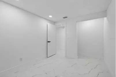 8915 Saboda Court, Tampa, FL 33634 - Photo 20