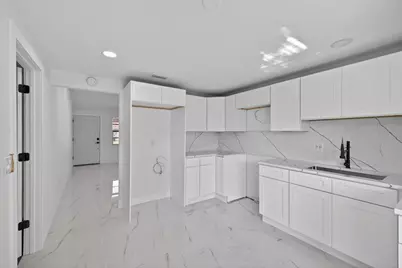 8915 Saboda Court, Tampa, FL 33634 - Photo 24