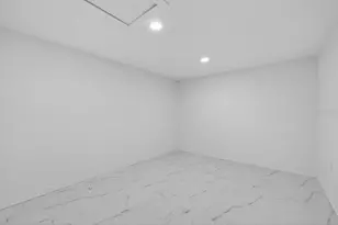 8915 Saboda Ct, Tampa, FL 33634 - Photo 12