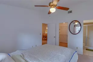 38334 Cottonwood Pl, Zephyrhills, FL 33542 - Photo 10