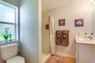 2441 6th Ave Dr E, Bradenton, FL 34208 - Photo 12