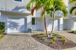 2441 6th Ave Dr E, Bradenton, FL 34208 - Photo 2