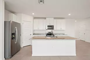 13613 Shellmore Ave, Palmetto, FL 34221 - Photo 4