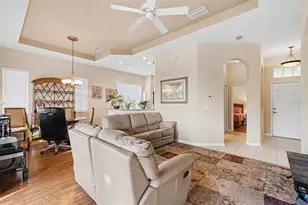 918 Regal Manor Way, Sun City Center, FL 33573 - Photo 4