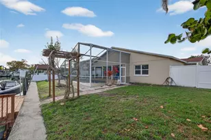 8711 Bay Crest Ln, Tampa, FL 33615 - Photo 26