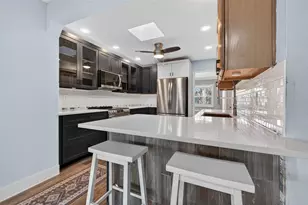 8711 Bay Crest Ln, Tampa, FL 33615 - Photo 10