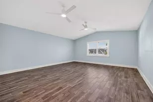 8711 Bay Crest Ln, Tampa, FL 33615 - Photo 36