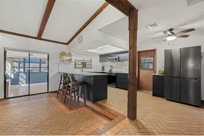 809 Rollingwood Lane, Valrico, FL 33594 - Photo 8