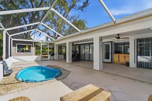 142 Barrington Dr, Brandon, FL 33511 - Photo 32