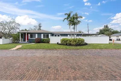 200 62nd Street N, Saint Petersburg, FL 33710 - Photo 2