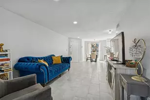 8742 Mallard Reserve Dr, Tampa, FL 33614 - Photo 12