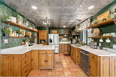 7915 Flowerfield Drive, Tampa, FL 33615 - Photo 12