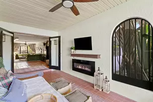 7915 Flowerfield Dr, Tampa, FL 33615 - Photo 4