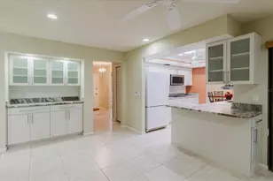 8222 La Serena Dr, Tampa, FL 33614 - Photo 34