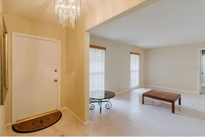 8222 La Serena Drive, Tampa, FL 33614 - Photo 10