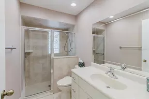 8222 La Serena Dr, Tampa, FL 33614 - Photo 52