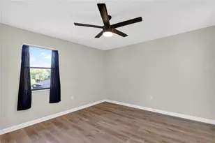 10167 Sailwinds Blvd N, Largo, FL 33773 - Photo 8