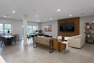1010 Central Ave, Saint Petersburg, FL 33705 - Photo 16