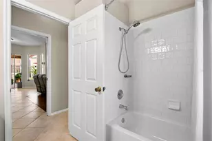 18536 Otterwood Ave, Tampa, FL 33647 - Photo 32