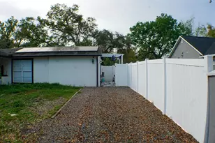 6816 E Creek Dr, Tampa, FL 33615 - Photo 22