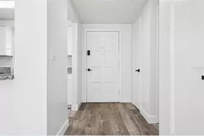 9007 Tree Valley Circle, Tampa, FL 33615 - Photo 4