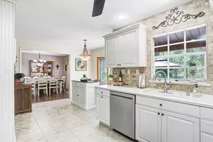 36805 Waterfall Dr, Dade City, FL 33525 - Photo 28