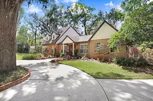 36805 Waterfall Dr, Dade City, FL 33525 - Photo 2