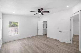 10711 Wabayo St, New Port Richey, FL 34654 - Photo 8