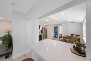 1160 36th Ave N, Saint Petersburg, FL 33704 - Photo 12