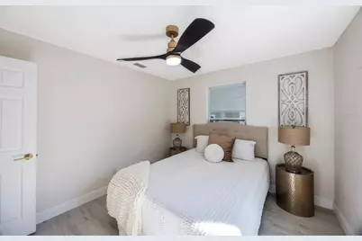 1160 36th Avenue N, Saint Petersburg, FL 33704 - Photo 20
