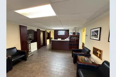 1302 W Busch Boulevard, Tampa, FL 33612 - Photo 2