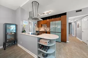 210 Live Oak Ln, Largo, FL 33770 - Photo 12