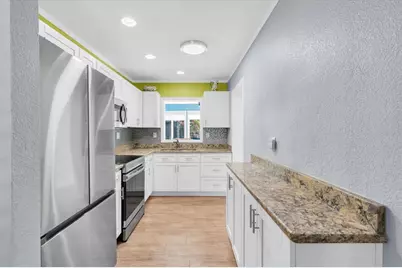 137 Pennsylvania Avenue, Palm Harbor, FL 34683 - Photo 10