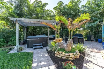 137 Pennsylvania Avenue, Palm Harbor, FL 34683 - Photo 32