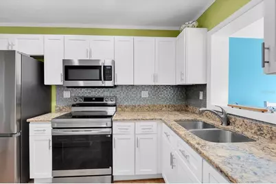 137 Pennsylvania Avenue, Palm Harbor, FL 34683 - Photo 12