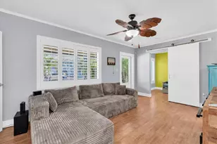 137 Pennsylvania Ave, Palm Harbor, FL 34683 - Photo 8