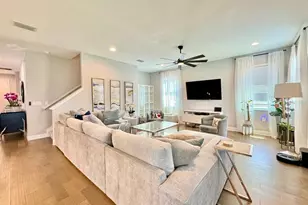 816 W Adalee St, Tampa, FL 33603 - Photo 12